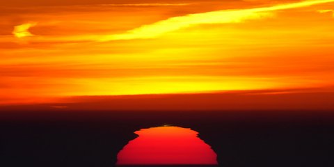 Μαγικά χρώματα στην ανατολή του ηλίου στη Φρανκφούρτη