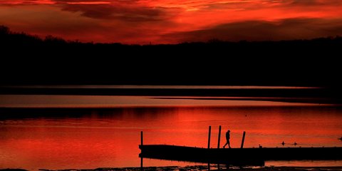 Ένα μαγικό ηλιοβασίλεμα στο Κάνσας των ΗΠΑ