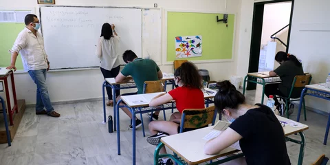 πανελλαδικεσ