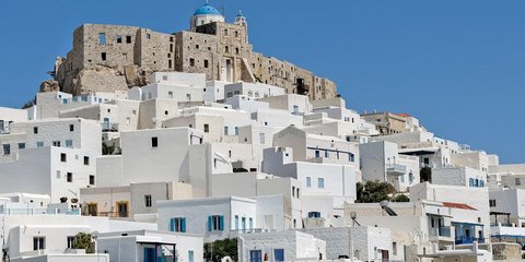 Το λευκό της Αστυπάλαιας σινιάλο για το καλοκαίρι