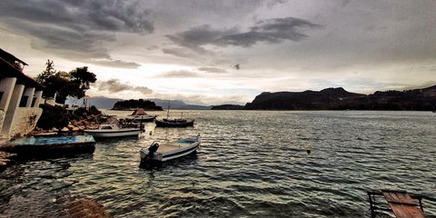 Ένα υπέροχο φθινοπωρινό ηλιοβασίλεμα στο Ναύπλιο