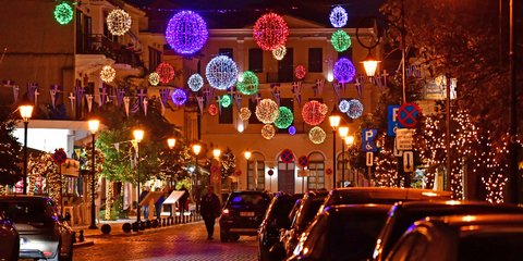 Το χριστουγεννιάτικα στολισμένο Ναύπλιο, είναι ακόμη πιο μαγικό