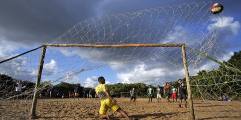 Η χαρά του παιχνιδιού σε αλάνα στη Βραζιλία