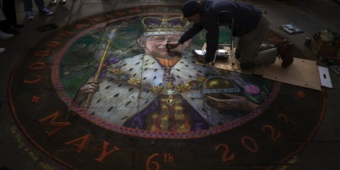 Η στέψη του βασιλιά Καρόλου έχει εμπνεύσει και καλλιτέχνες να βγάλουν τον δημιουργικό τους εαυτό