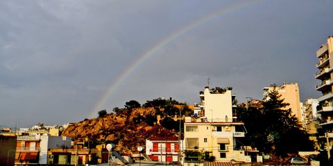 Ουράνιο τόξο μετά τη μπόρα στην Αθήνα