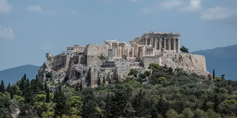 επενδυτική βαθμίδα, Ακρόπολη