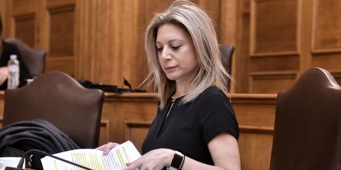 Η Μαρία Καρυστιανού κατά την παρουσία της στην Εξεταστική της Βουλής / Φωτογραφία: Intime