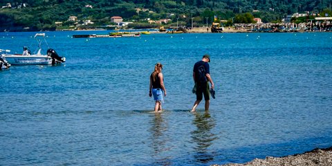 Ώρα για τις πρώτες δοκιμές στη θερμοκρασία της θάλασσας! 