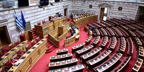 Βουλή, έδρανα