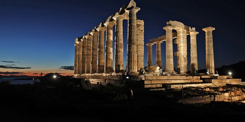 «Ταξίδι στο Φως»: Ο νέος φωτισμός του ναού του Ποσειδώνα στο Σούνιο από την Metlen Energy & Metals 
