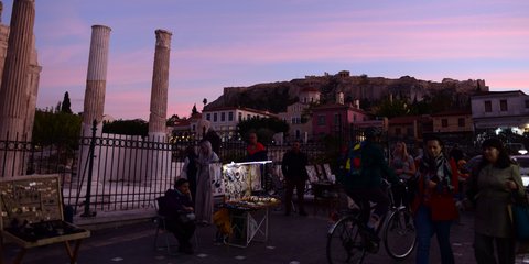 Φθινοπωρινή μαγεία με φόντο την Ακρόπολη 