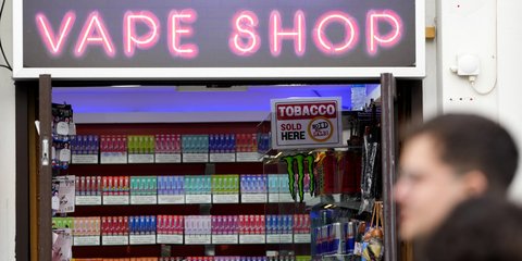 Κατάστημα με ηλεκτρονικά τσιγάρα