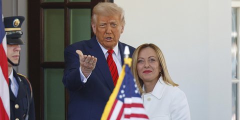 O Ντόναλντ Τραμπ υποδέχτηκε την πρωθυπουργό της Ιταλίας, Τζόρτζια Μελόνι στην Ουάσιγκτον 