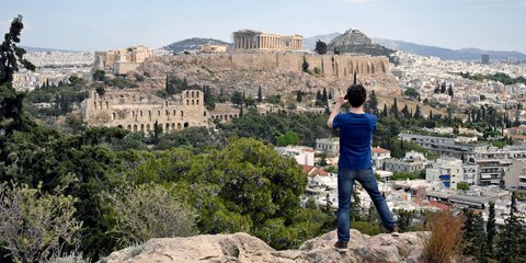 Ανοιξιάτικο απόγευμα με θέα την Ακρόπολη 
