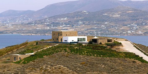 Ο βραβευμένος και αειθαλής Κρατήρας