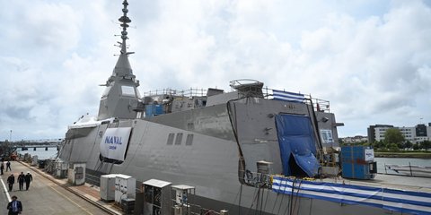 Η καθέλκυση της φρεγάτας «Κίμων» από τα ναυπηγεία της Naval Group