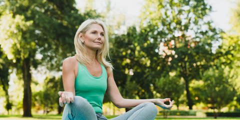 Πώς να γυρίσετε τον χρόνο πίσω: Η γυμναστική που «σβήνει» 8 χρόνια από το σώμα