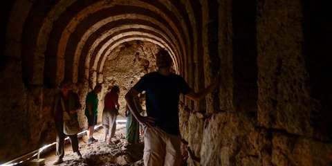 Με πανσέληνο στο Νεκρομαντείο του Αχέροντα