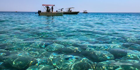 Καλοκαιρί είναι: Βουτιές σε κρυστάλλινα νερά 