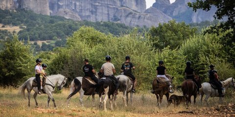 Κυνήγι τρούφας με άλογα στα Μετέωρα