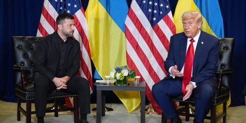 Ο Βολοντιμίρ Ζελένσκι με τον Ντόναλντ Τραμπ 