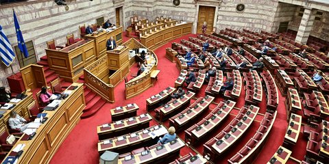 Ολομέλεια της Βουλής από ψηλά
