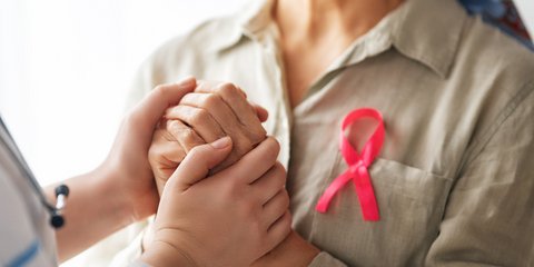 Η ροζ κορδέλα είναι σύμβολο για την πρόληψη και την αντιμετώπιση του καρκίνου του μαστού