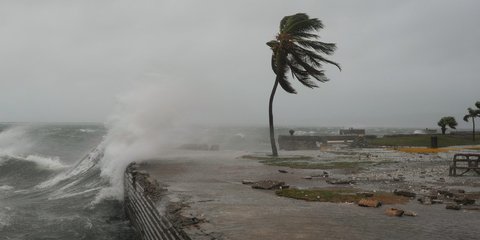 Ο τυφώνας «Μελίσσα» πλησιάζει την Κούβα