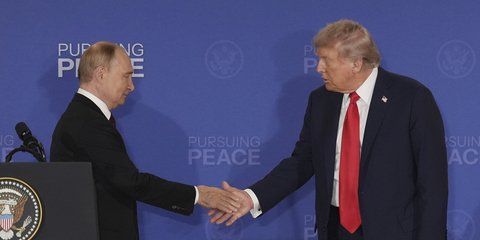 O Βλαντίμιρ Πούτιν και ο Ντόναλντ Τραμπ