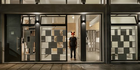 πρόσψη καταστήματος Θεσσαλονίκη έγινε σπίι