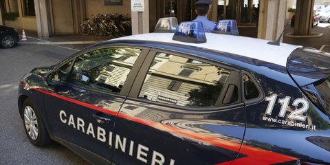 Αυτοκινητο της ιταλικής αστυνομίας