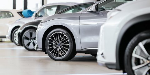 Έκθεση καινούργιων αυτοκινήτων