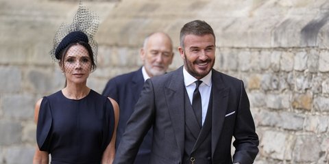 Ο Ντέιβιντ Μπέκαμ γίνεται ιππότης και η Βικτόρια υπογράφει το κοστούμι του -Η πρώτη της δημιουργία σε ανδρικά ρούχα