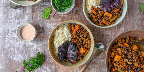 Φακές φούρνου με ρύζι / Φωτογραφία: Unsplash