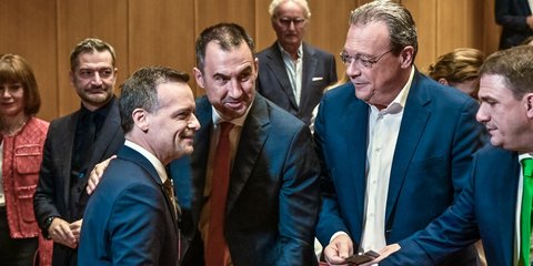 Δούκας, Χαρίτσης, Φάμελλος, Τσουκαλάς