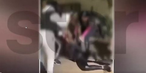 ξυλοδαρμός κορίτσια ανήλικη