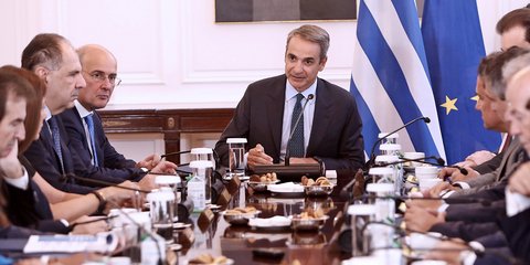 Ο Κυριάκος Μητσοτάκης στο υπουργικό