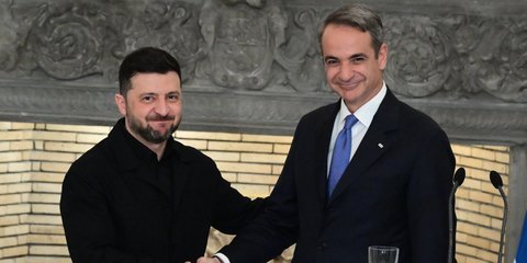 Κυριάκος Μητσοτάκης και Βολοντιμίρ Ζελένσκι 