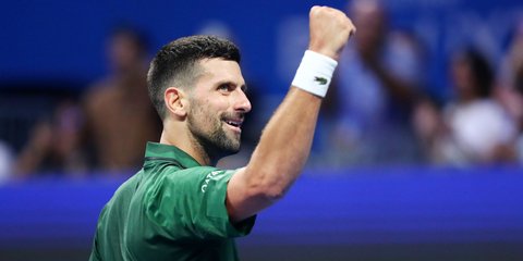 Ο Νόβακ Τζόκοβιτς πανηγυρίζει στο ΟΑΚΑ