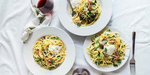 Μακαρονάδα με προσούτο και μοτσαρέλα / Φωτογραφία: Unsplash