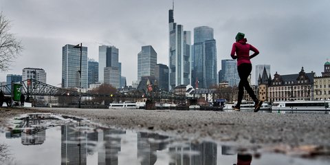 Τρέχοντας δίπλα στο ποτάμι