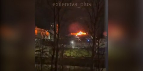 Έκρηξη που φέρεται να οφείλεται σε ουκρανικό drone στην πόλη Τσεμποκσάρι, στη ρωσική περιοχή της Τσουβάσια