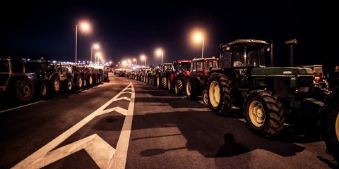 Αγροτικό μπλόκο στη Νίκαια της Λάρισας