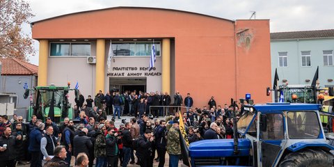 Πανελλαδική σύσκεψη αγροτών στη Νίκαια 