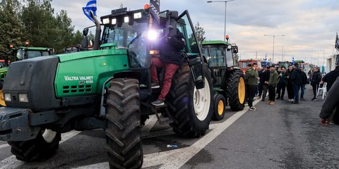 Συνεχίζονται οι κινητοποιήσεις των αγροτών