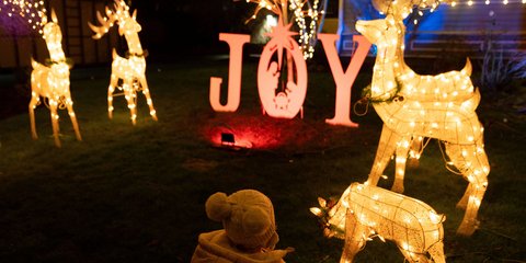 Μια παιδική ματιά στη χαρά των Χριστουγέννων