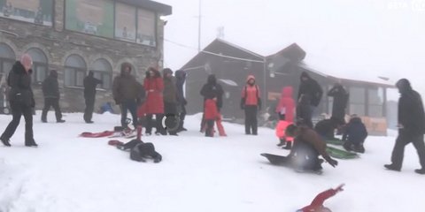 Άνοιξε το χιονοδρομικό κέντρο στο Καϊμακτσαλάν