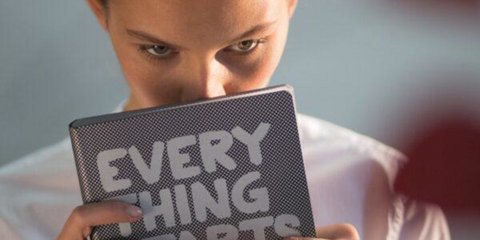 κοπελα με ατζεντα 