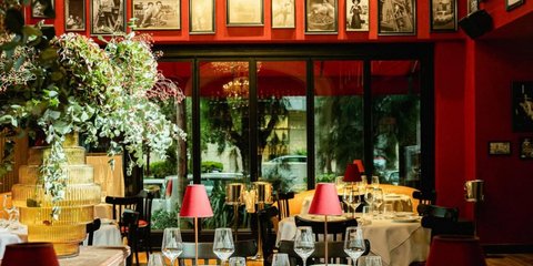 Πού θα βγεις φέτος τα Χριστούγεννα; Τα 5 μαγαζιά που πρέπει να βάλεις στη γιορτινή σου λίστα