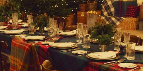 Γιατί όλοι μιλούν για το «Ralph Lauren», τη χριστουγεννιάτικη τάση που επιστρέφει στο παραδοσιακό